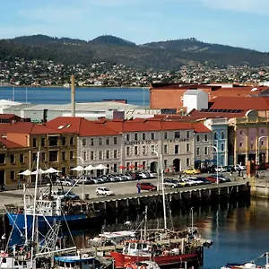 http://the-henry-jones-art-hotel.top-hotels-hobart.com